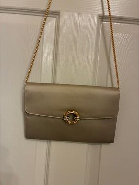 Rodo Taupe Crossbody Bag with Gold Chain and Ring